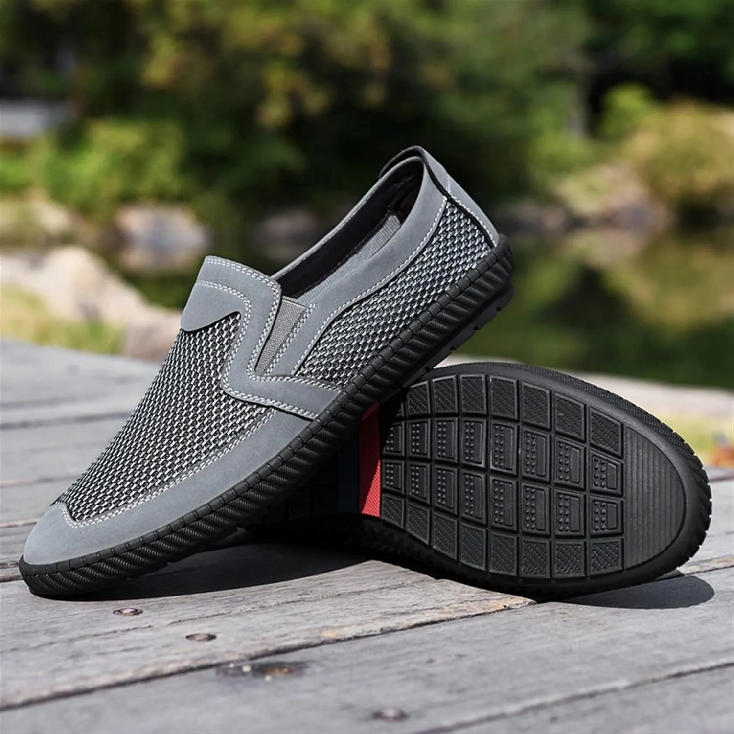 New Mens Loafers Breathable Round Toe Lightweight Loafer Shoes Flexible Comfortable Flat Heel Party Prom Slip-ons