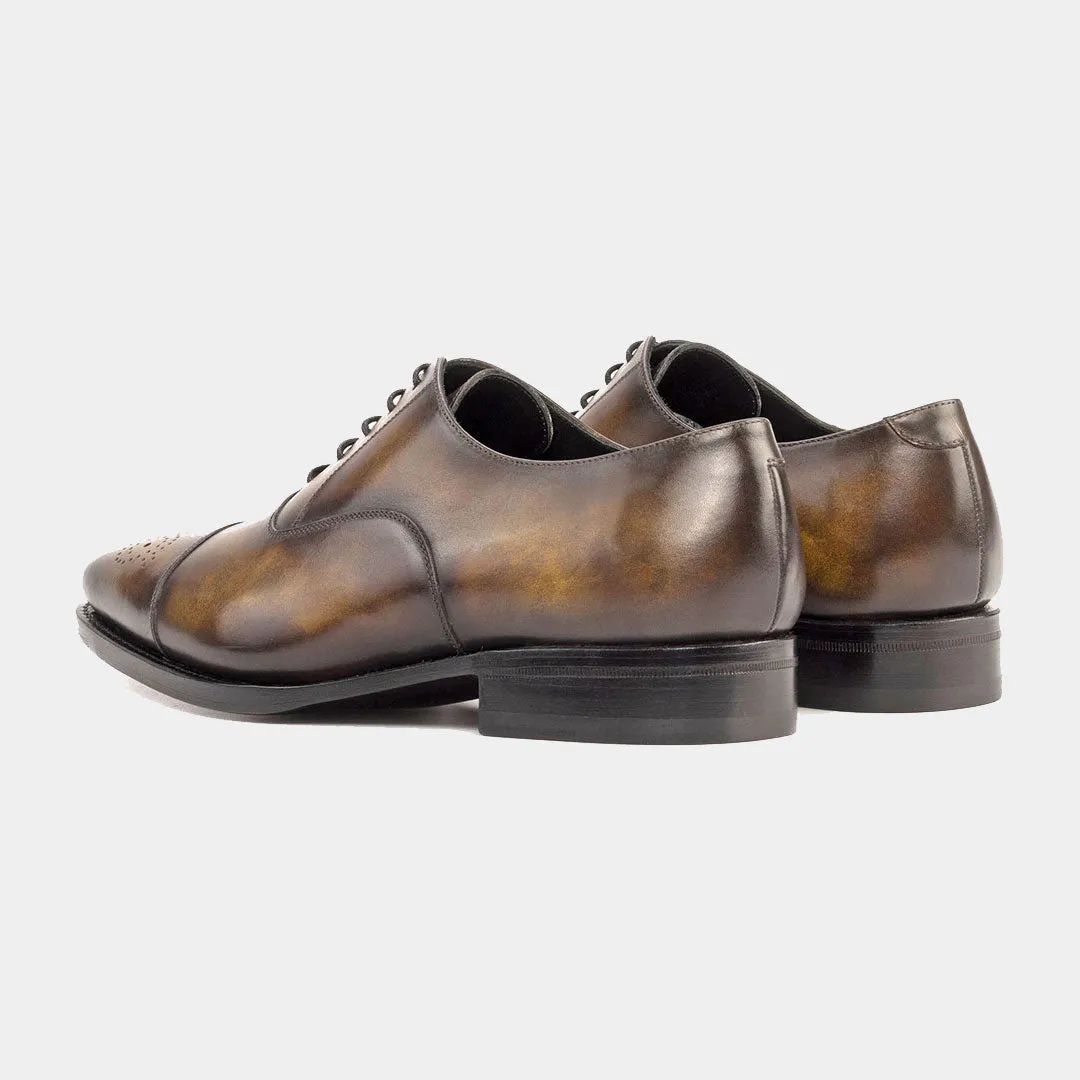 Oxford Crust Patina Tobacco Shoe at Lamilago