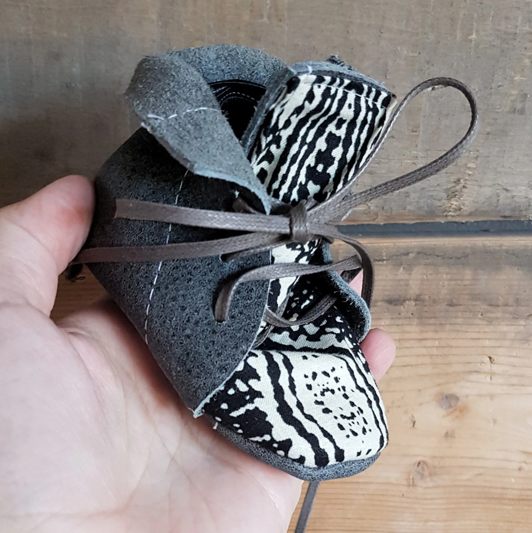 READY TO SHIP grey Fold Top aztec Desert Boots