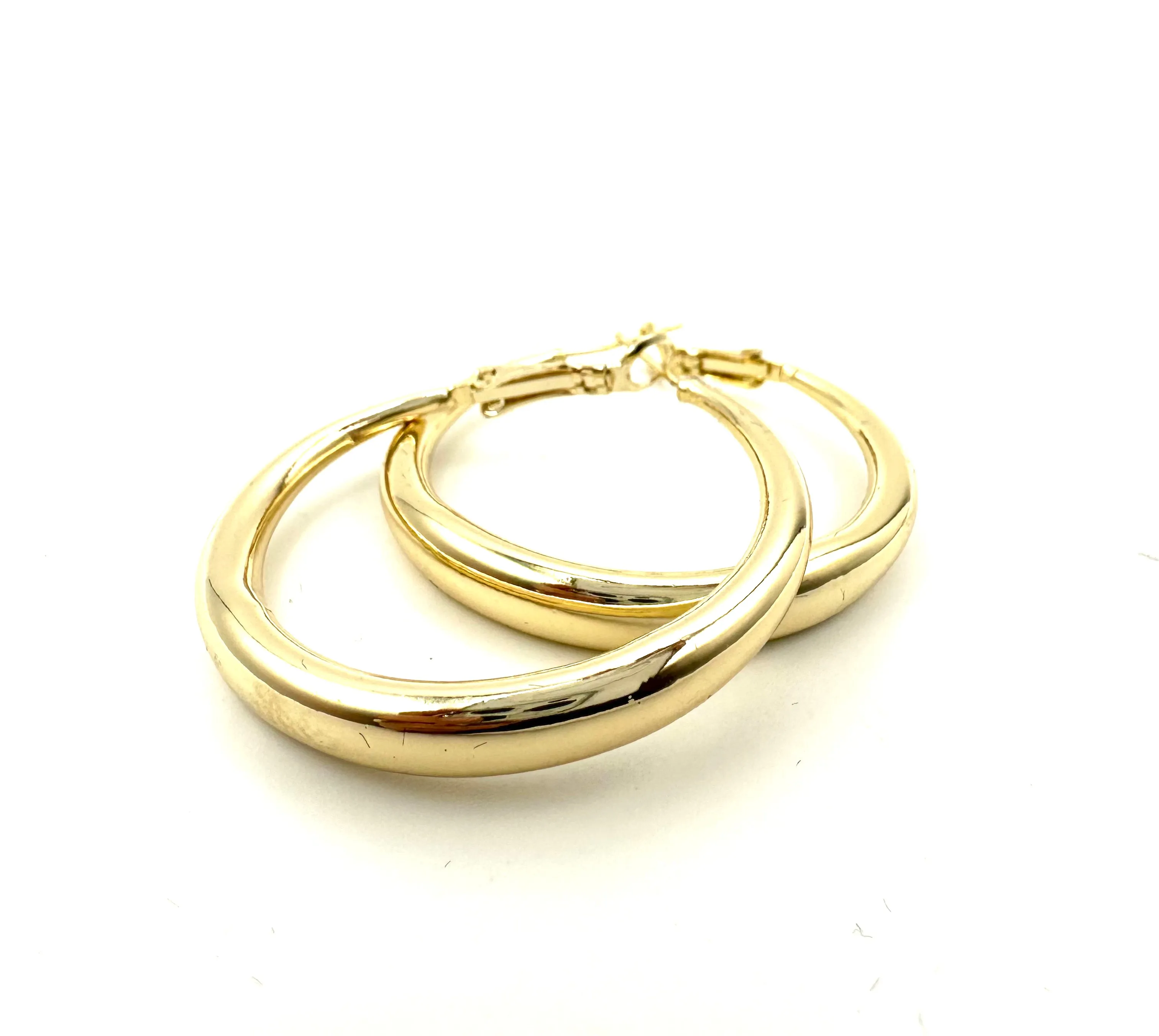 Tapered Polished Hoop