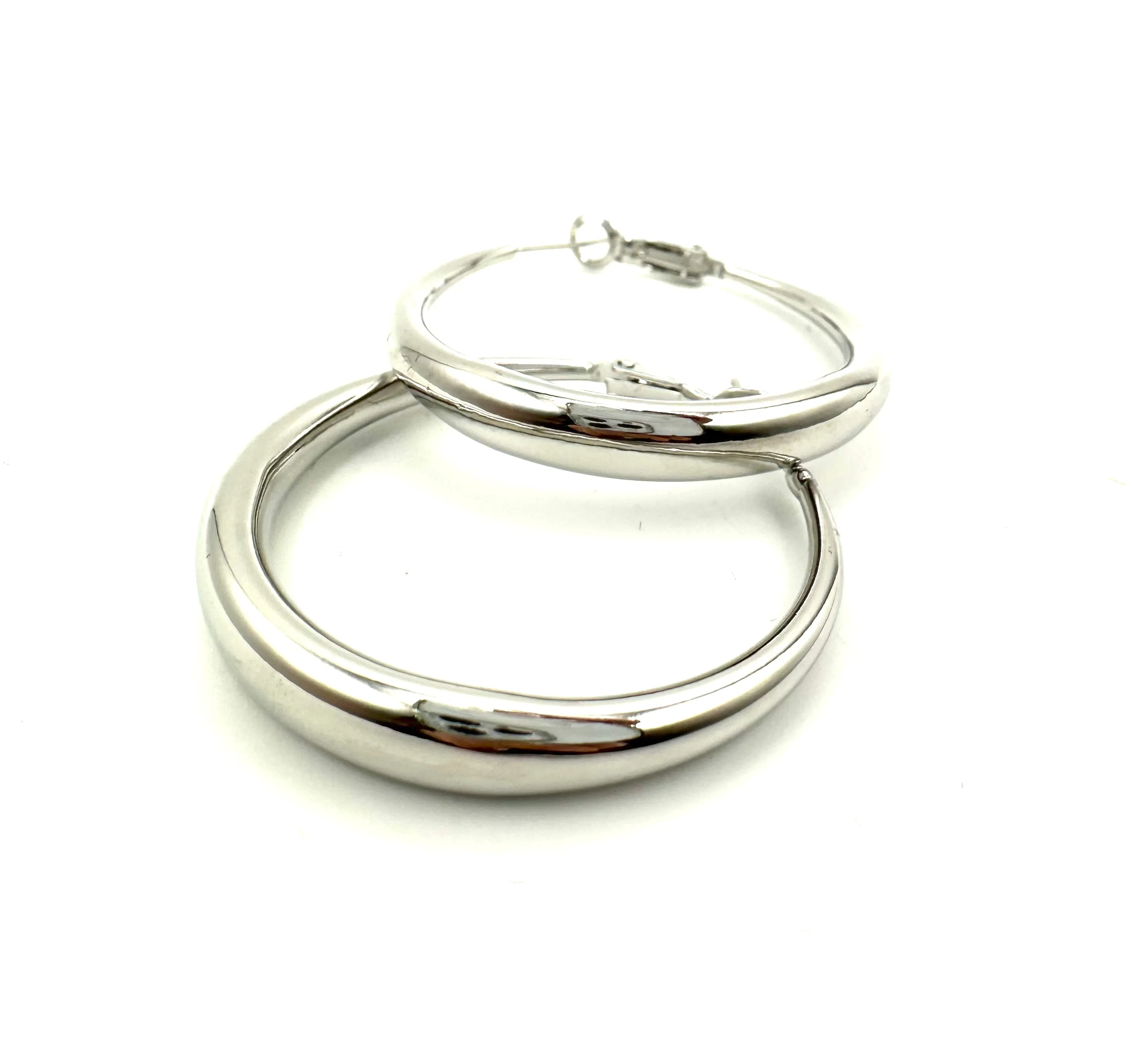 Tapered Polished Hoop